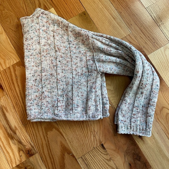 Women’s cropped sweater - Picture 2 of 7